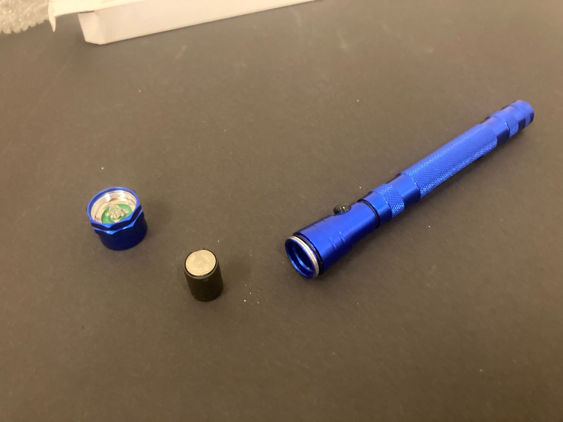 Lampade: LED Taschenlampe, blau, ca. 17 cm lang, magnetisch – Nuovo e nell'imballaggio originale da Neuenhof venduto da jorogo 5