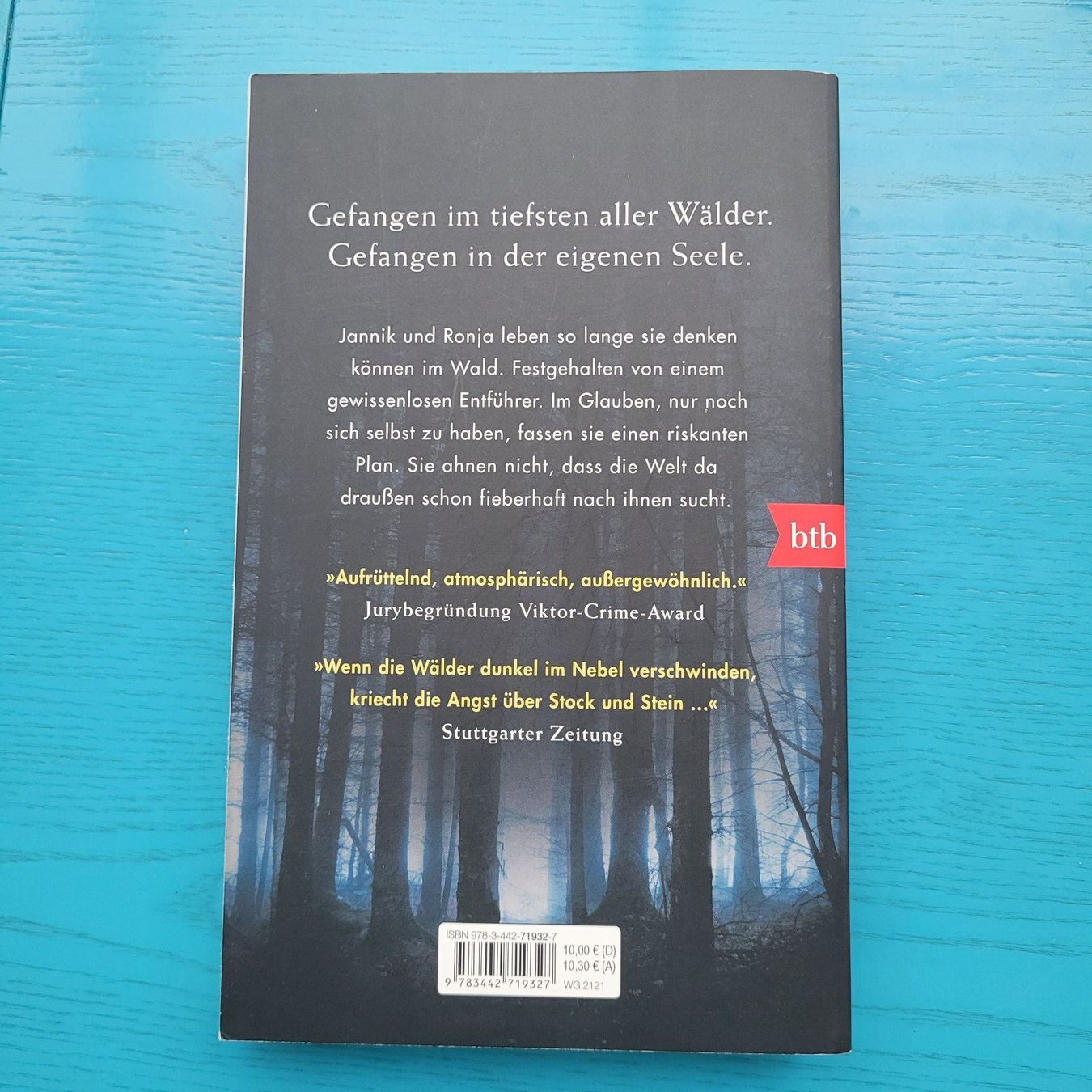 Libri: Michaela Kastel- So dunkel der Wald – Nuovo (secondo la descrizione) da SCHÜBELBACH venduto da CoKaHa 1