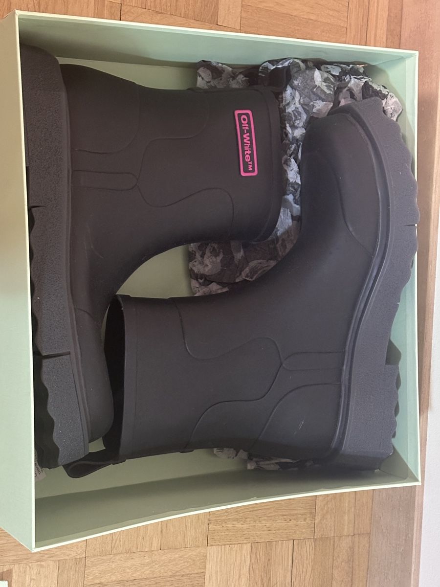 Scarpe da uomo: Off-White Sponge Rubber Boots – Usato da Genève venduto da Regalfinds 3