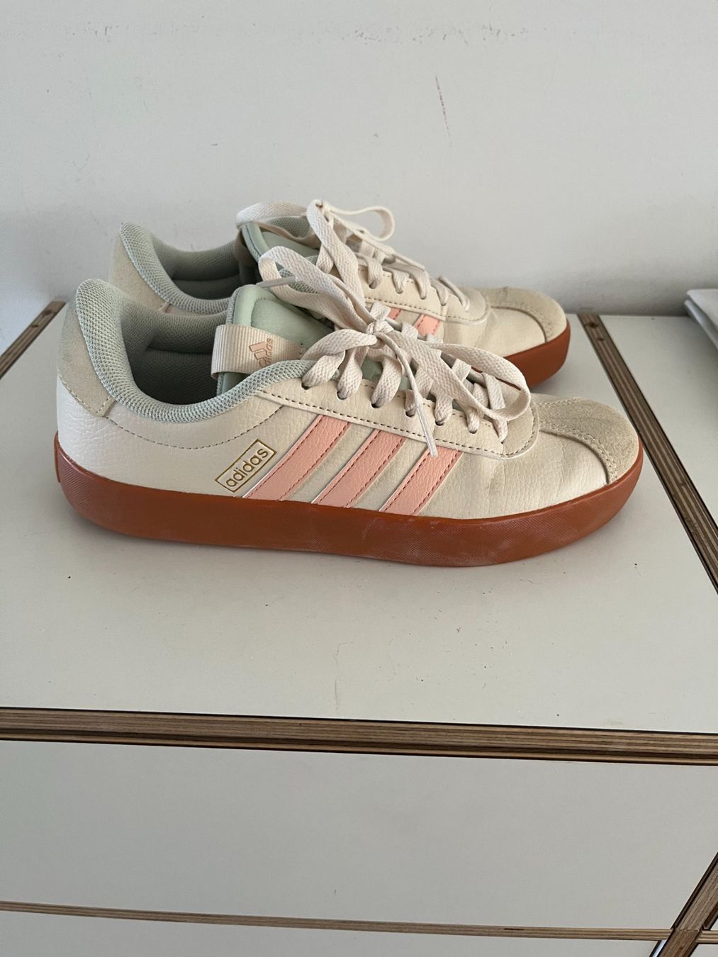 Adidas Scarpe da donna: Adidas Sneaker – Nuovo (secondo la descrizione) da Zürich venduto da Carlo05101971
