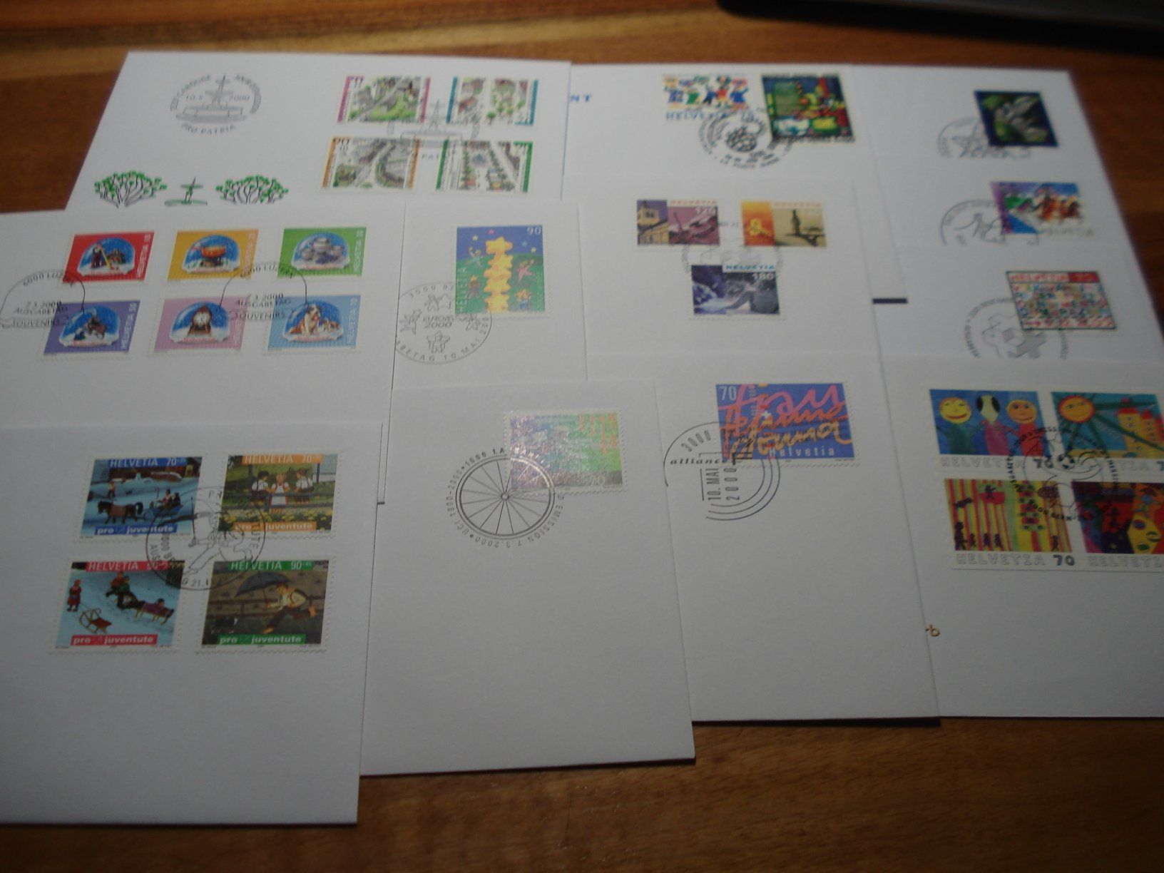 Alle Briefmarken: Moderne FDC Schweiz 2000, 12 Belege – Gebraucht aus Niederwil AG von morostahu 1