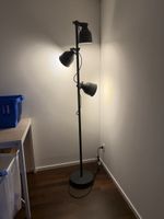 IKEA HEKTAR Stehlampe, 3er-Spot in dunkelgrau