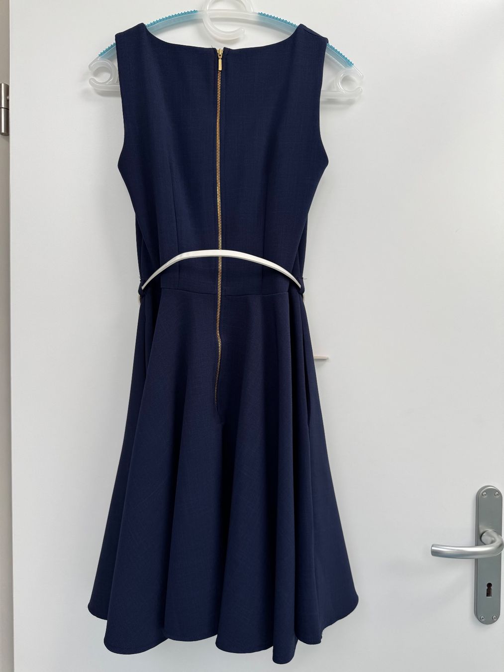 Closet London Vestiti: Closet Elegantes, Dunkelblaues Kleid – Usato da Urdorf venduto da roses202 1