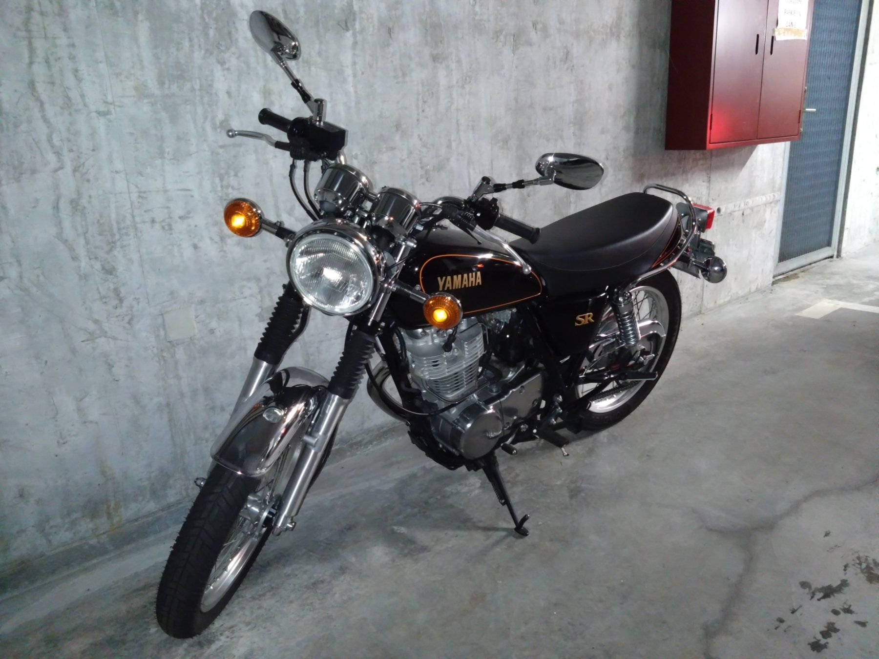 Yamaha Altro: Yamaha SR400 – Usato da Brienz BE venduto da didadoda 2