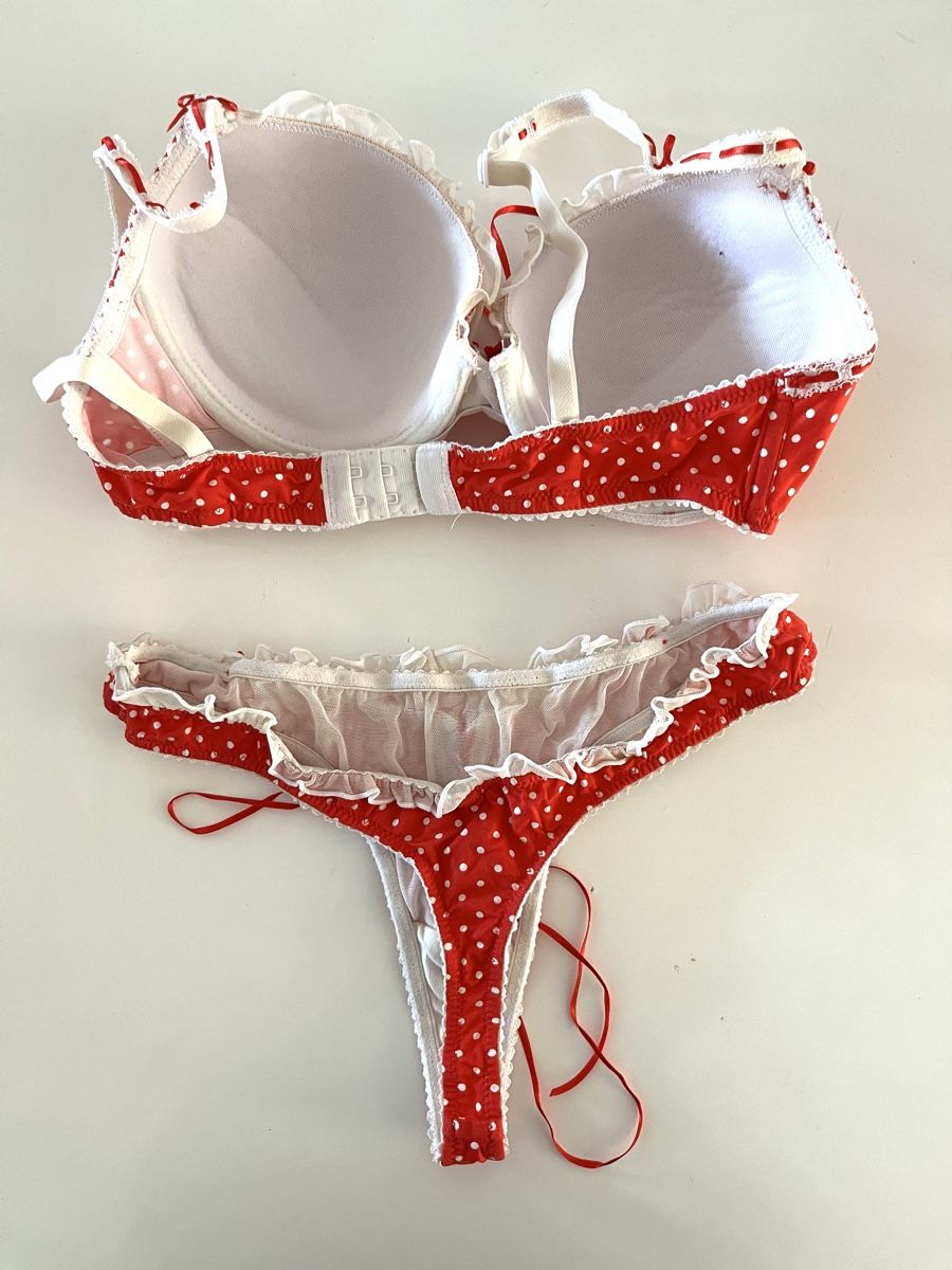 Sonstige Unterwäsche: Dessous SET BH UND STRING 75B – Gebraucht aus Basel von JJ.Elena 1