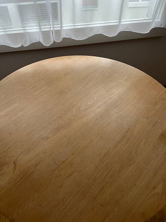 Tische: runder Tisch – Gebraucht aus Münchenbuchsee von mic_5kx9 3