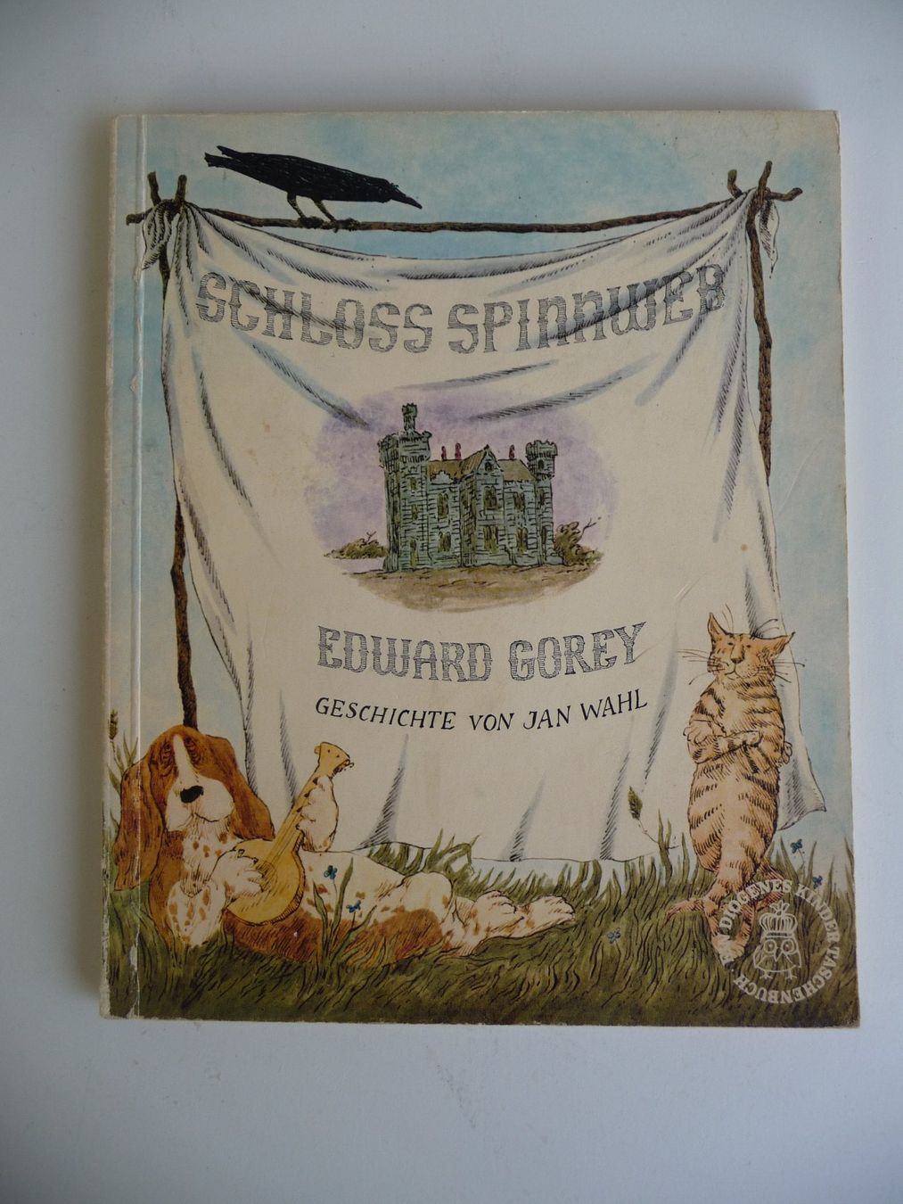 Libri: EDWARD GOREY- SCHLOSS SPINNWEB, ANTIKES KINDERBUCH – Usato da Aesch BL venduto da Imoonlight