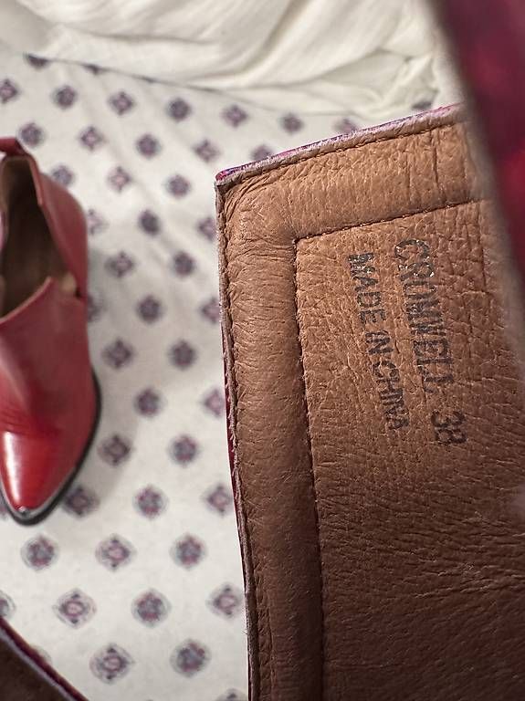 Scarpe da donna: Jeffrey Campbell taglia 38 – Nuovo (secondo la descrizione) da Breganzona venduto da mpi_lug 3