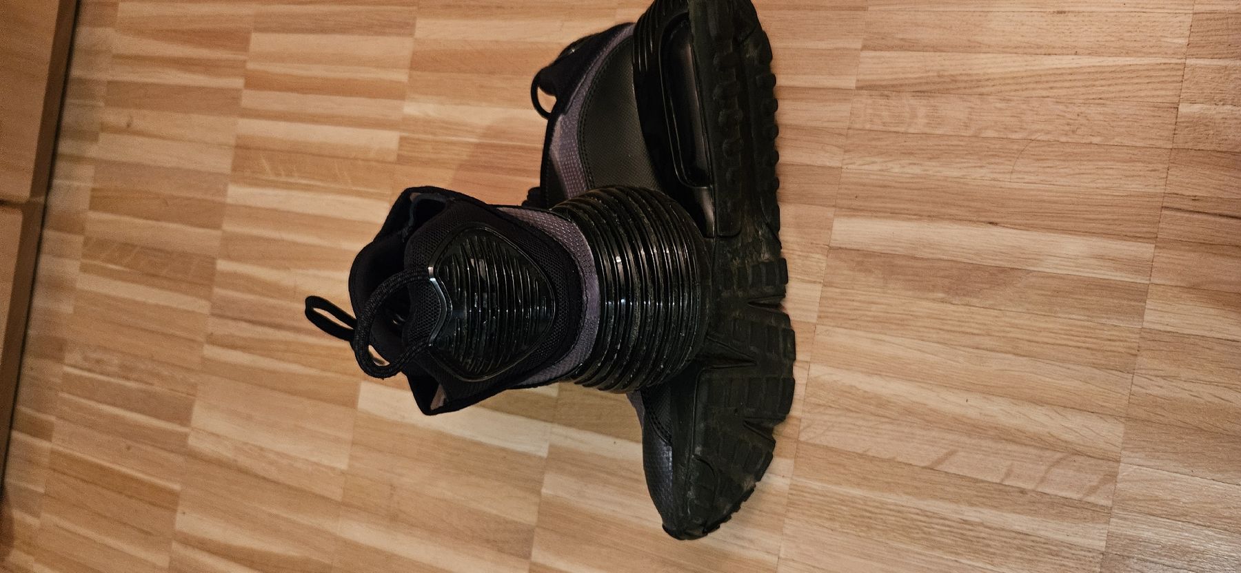 Nike Herrenschuhe: Nike Airmax schwarz/grau Gr 44.5 – Gebraucht aus herisau von Florusa 2
