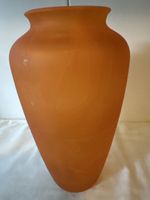 Glasvase orange satiniert bauchig gebrauchter Zustand 30 cm