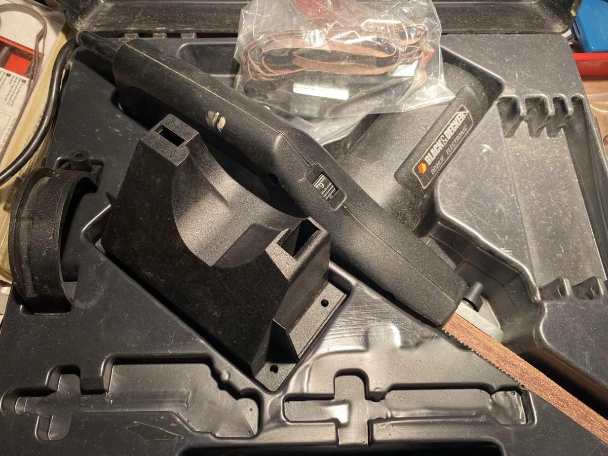 Alle Maschinen: Black & Decker Power-Feile Set viele Bänder – Gebraucht aus Buchs SG von rosadoro1973