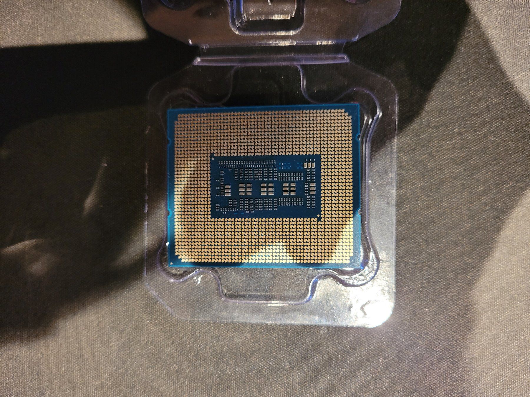 Intel Componenti elettronici: Intel i7 13700F – Usato da Unterengstringen venduto da CyberCore 1