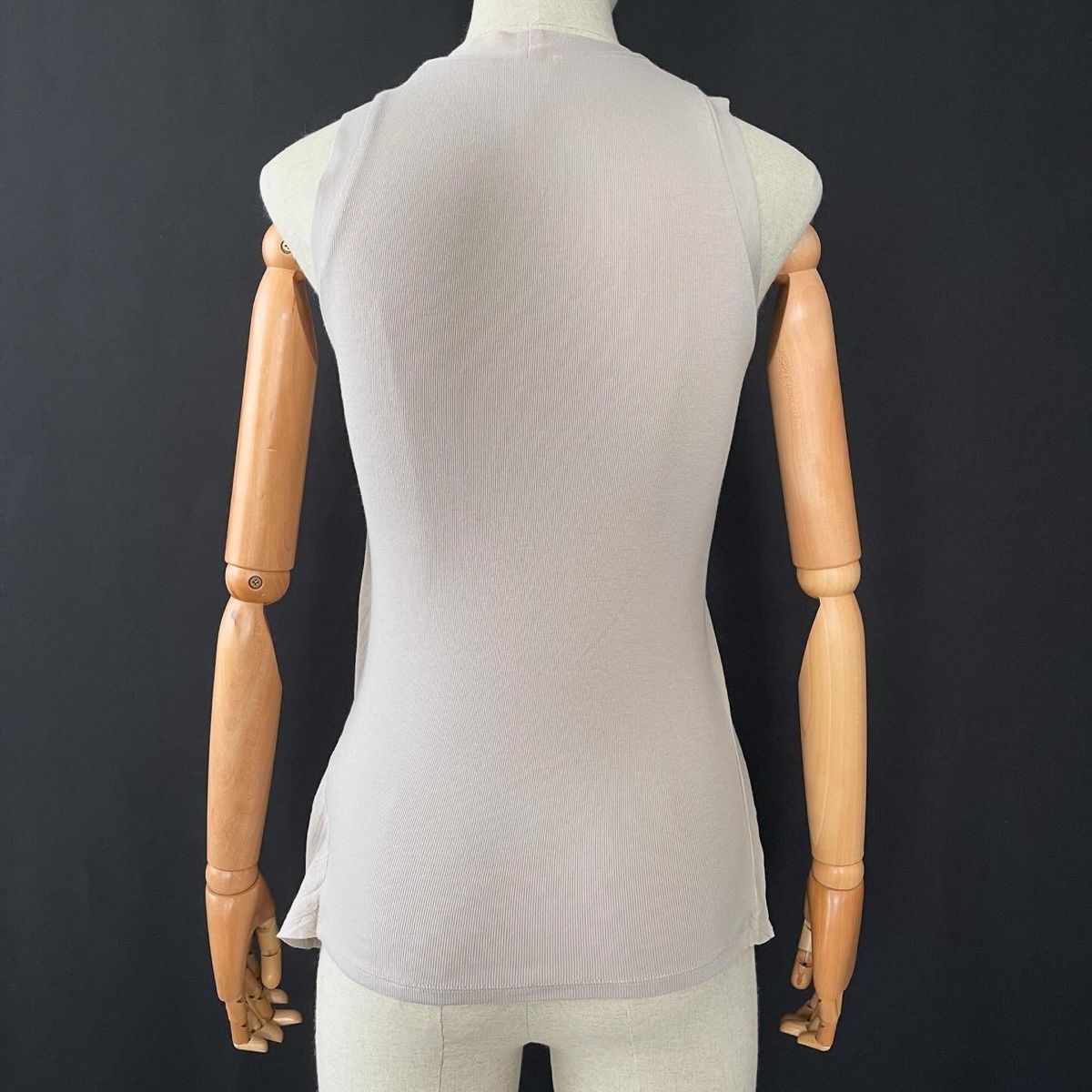 Brunello Cucinelli Top: BRUNELLO CUCINELLI Top – Nuovo (secondo la descrizione) da Emmen venduto da Avviivva_Com2023 4