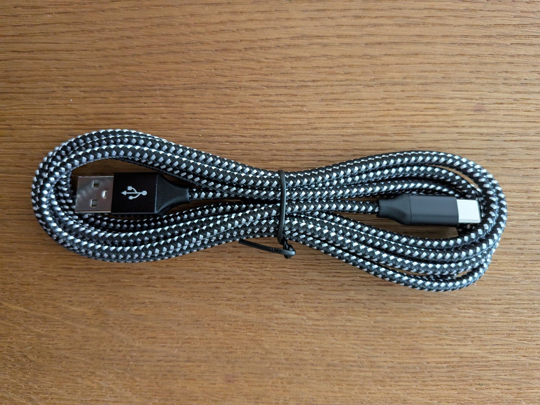 Cavi: USB-C Kabel, robust und neu – Nuovo e nell'imballaggio originale da Interlaken venduto da EvoCardNest