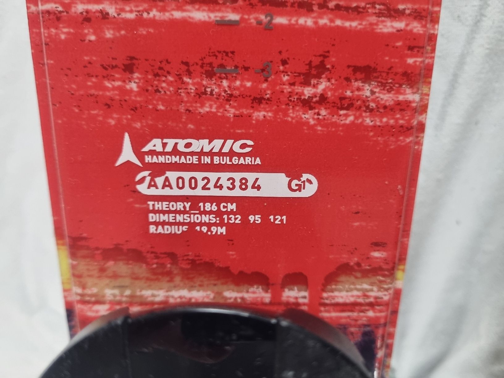 Atomic Sci: Atomic Theory Powder & Freeride Ski, 186cm – Usato da Wünnewil venduto da Utan8 5