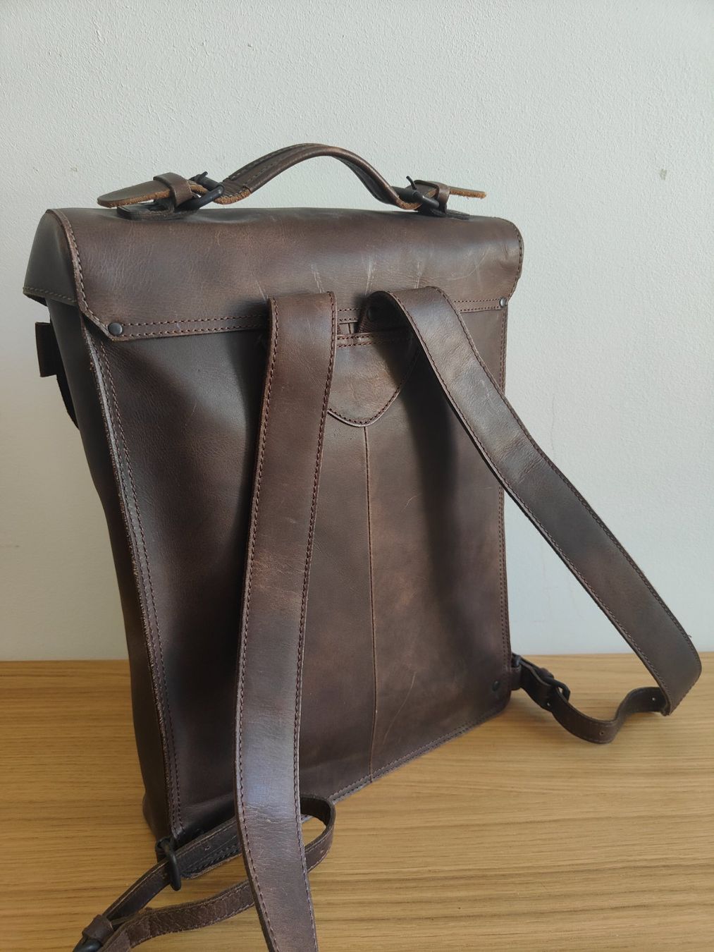 Aunts & Uncles Zaini: Lederrucksack, Aunts & Uncles, guter Zustand – Usato da Olten venduto da Gegendiekultur 1