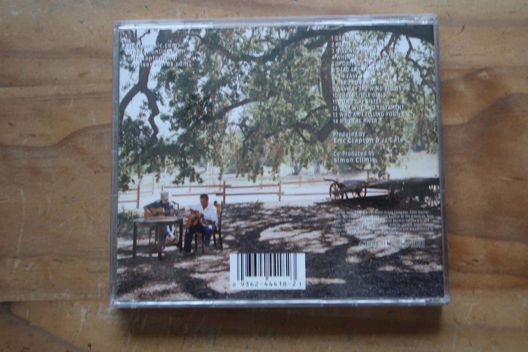CDs: JJ CALE & ERIC CLAPTON - ESCONDIDO - CD – Gebraucht aus Basel von  1