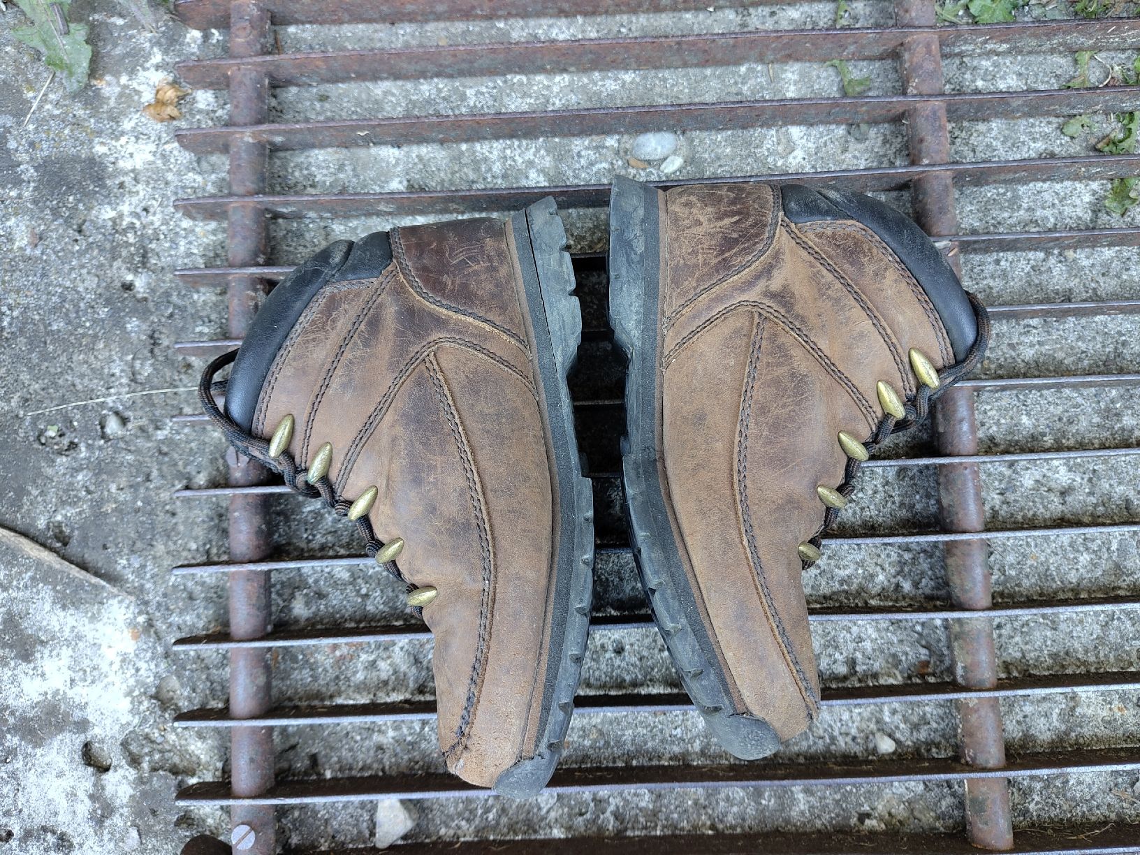 Timberland Scarpe per ragazzi: Wanderschuhe Timberland braun, Gr. 33 – Usato da St. Gallen venduto da Wysi 4