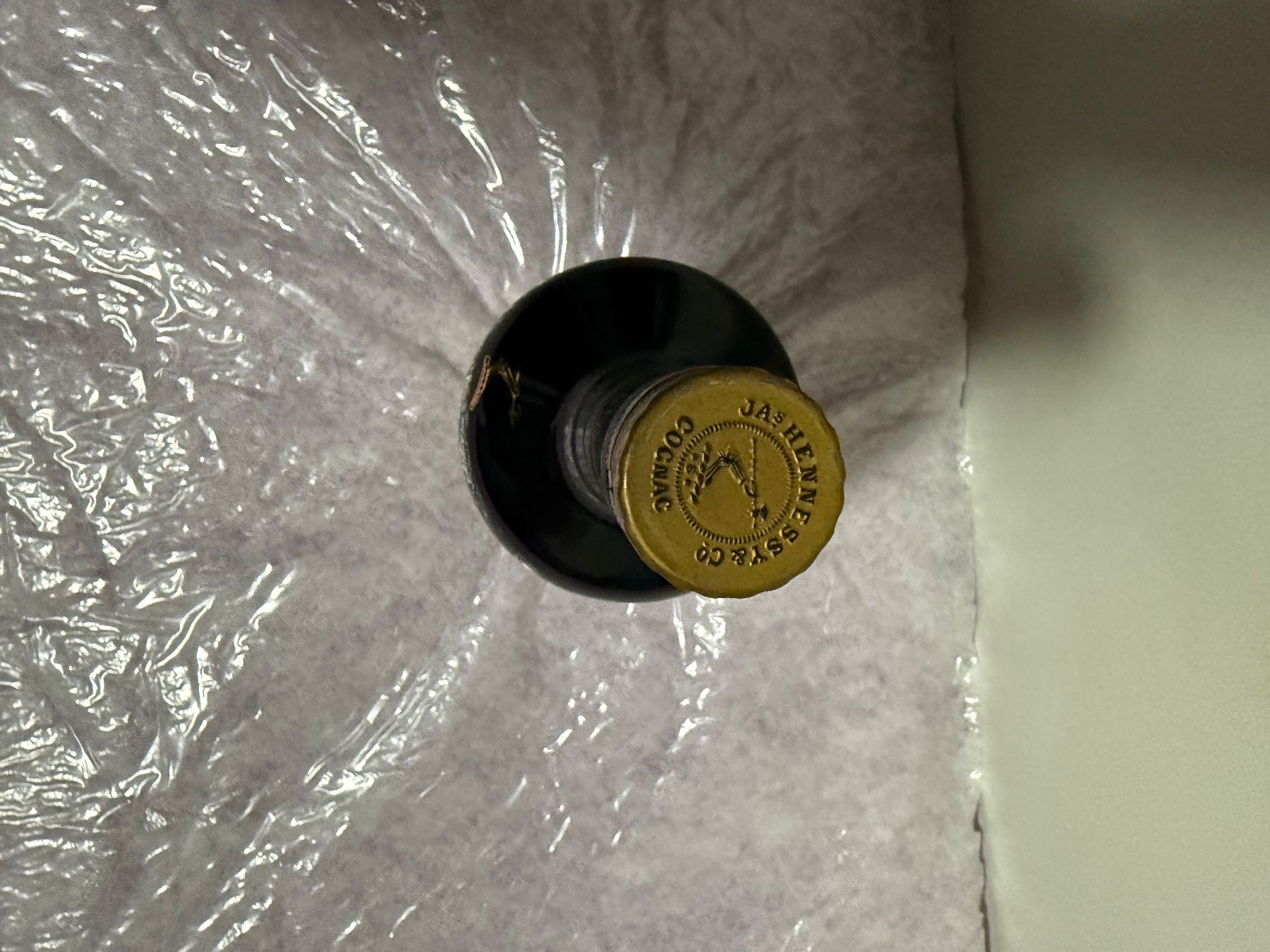Hennessy Bevande alcoliche: Hennessy Cognac 1960 – Nuovo (secondo la descrizione) da Alpnach Dorf venduto da Prof.Don.Camillo 1