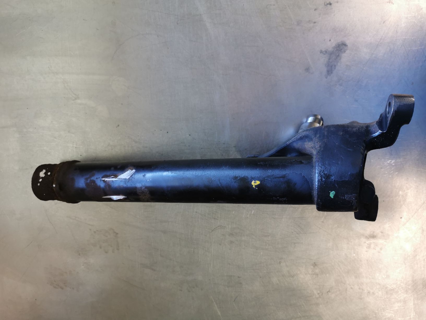BMW Tutti pezzi di ricambio auto: Bmw E30 Federbein 51mm links – Difettoso da Bettwil venduto da RIC_12 2