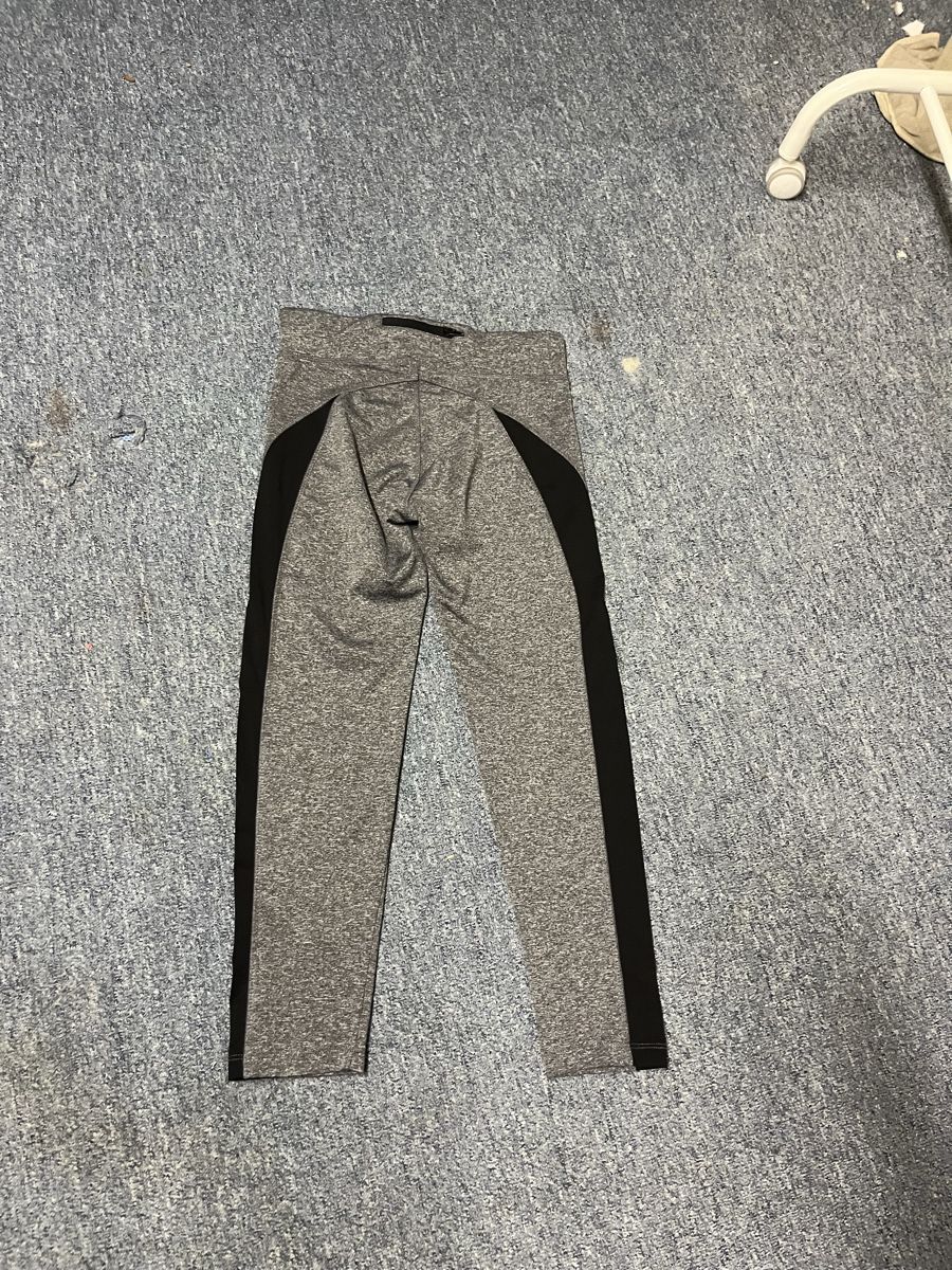 Leggings: Sports capri : S – Usato da Zürich venduto da Proton_Slit