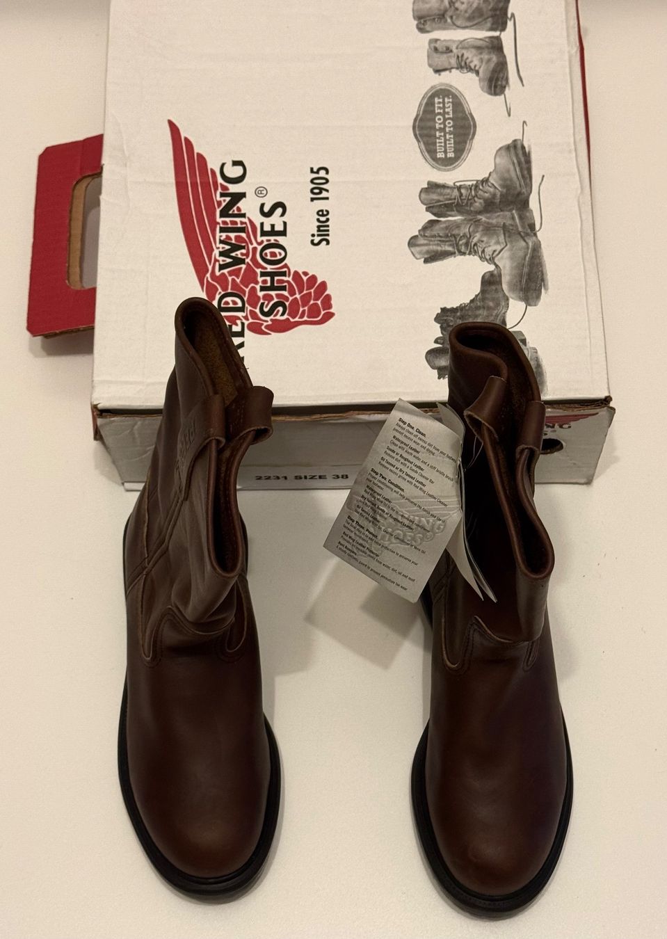 Red Wing Scarpe da uomo: Bottes en cuir résistantes RED WING, marron, taille 38 – Nuovo e nell'imballaggio originale da Genève venduto da OnSale 2