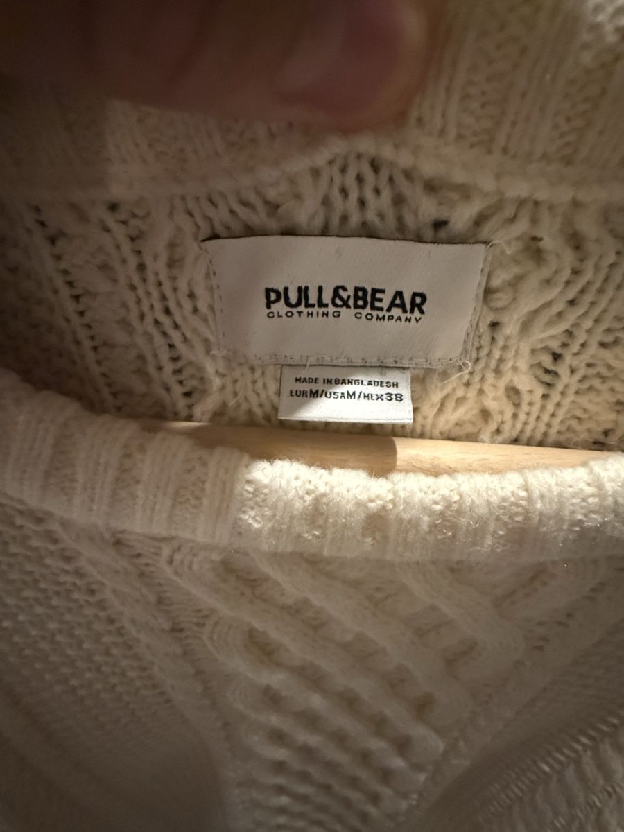 Pull&Bear Pulls & Sweat-shirts: Pull&Bear Strickpullover weiss Zopfmuster Grösse M – D'occasion à Luterbach par fe_zdf19a 1