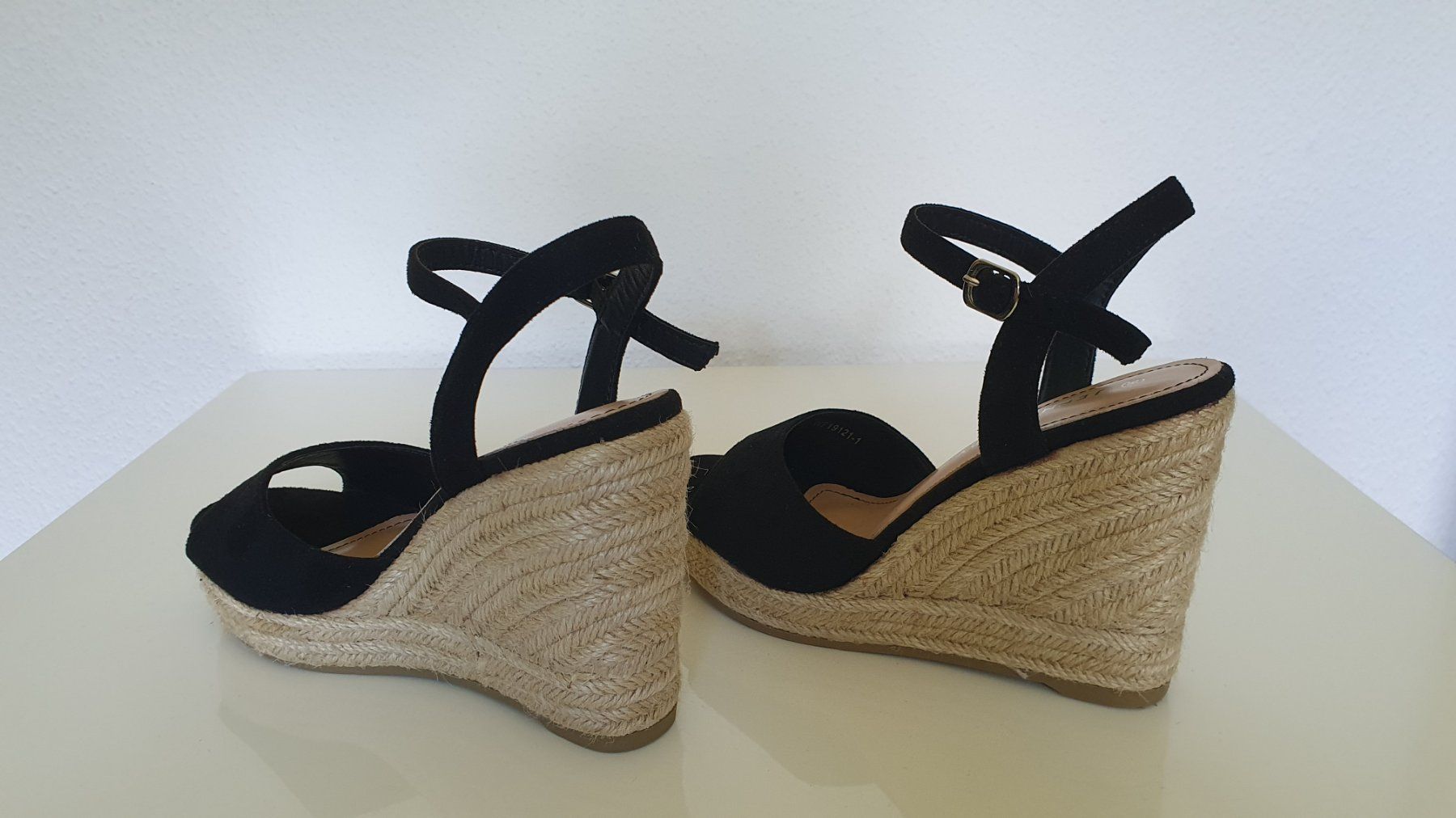 Scarpe da donna: Damenschuhe Espadrilles mit Keilabsatz, Gr. 36 – Nuovo (secondo la descrizione) da Zürich venduto da econo221 2