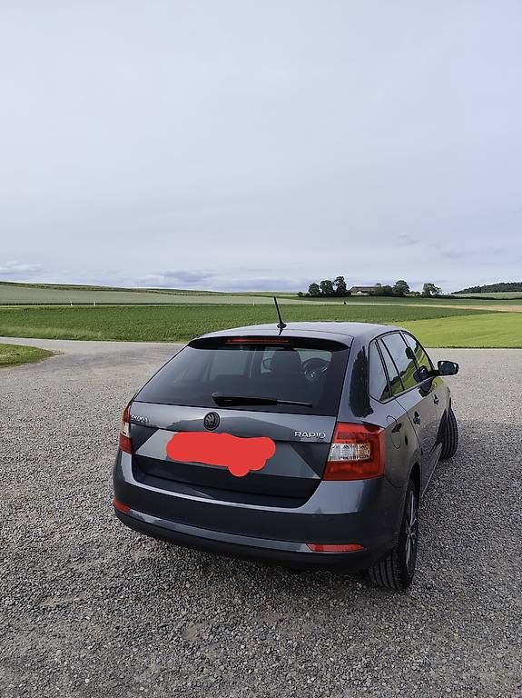 Autos: Skoda Rapid  – Gebraucht aus Hagenbuch ZH von alexander17 1