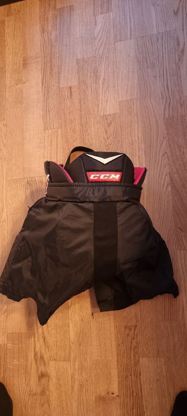 Ccm Pantalons: CCM Eishockeyhose YH S/M – D'occasion à Visp par gstuder3 3