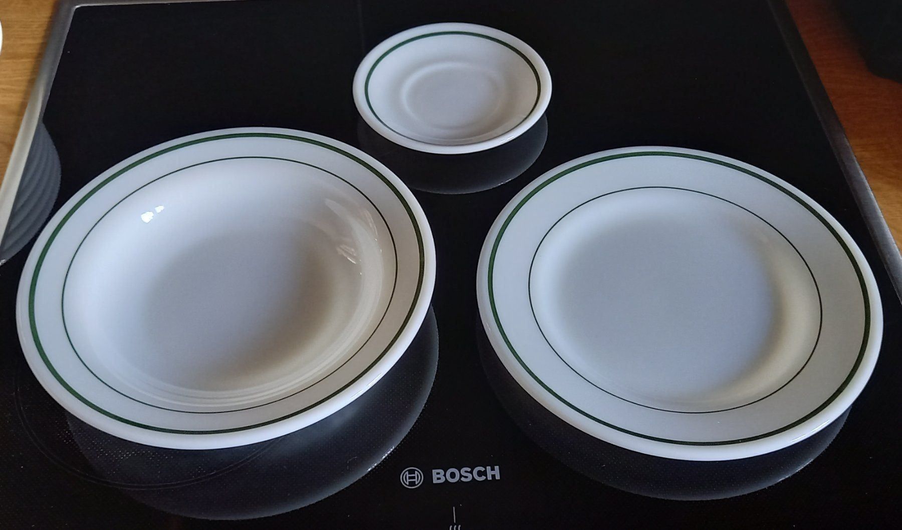 Set di piatti: PYREX Geschirr vintage/Tabelware Corning ungebraucht – Nuovo (secondo la descrizione) da Wagenhausen venduto da Simbad 1