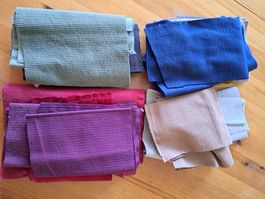Stoffreste Breitcord Baumwolle. Für Bastel-/Flickarbeiten