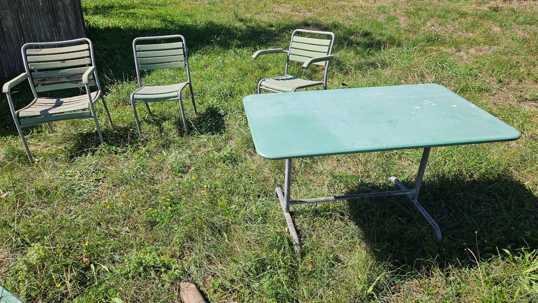 Tavoli: Gartentisch grün gebraucht – Usato da Suhr venduto da Jensdetlef 1