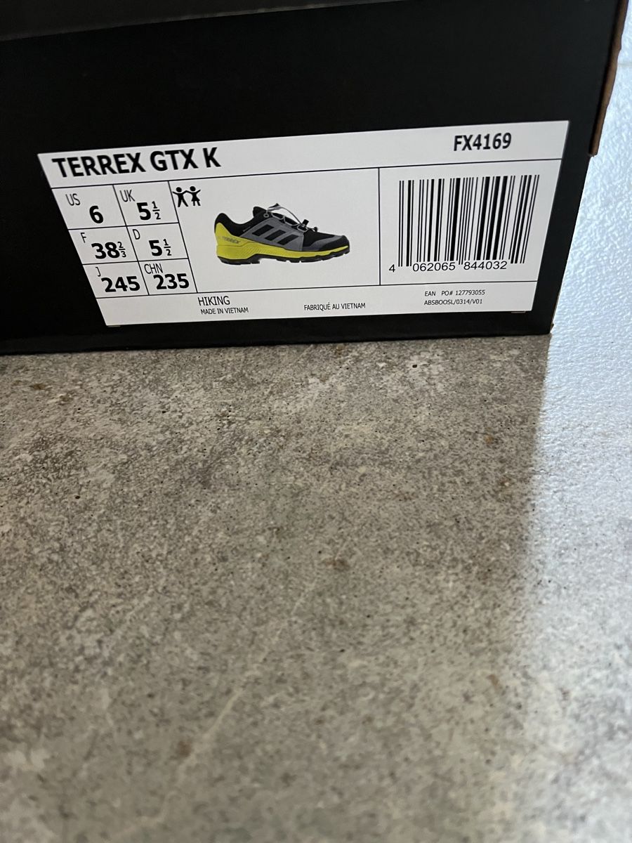 Scarpe per ragazzi: Adidas Terrex GTX , Eur 38 2/3 – Usato da Aarau Rohr venduto da Sheeno 3