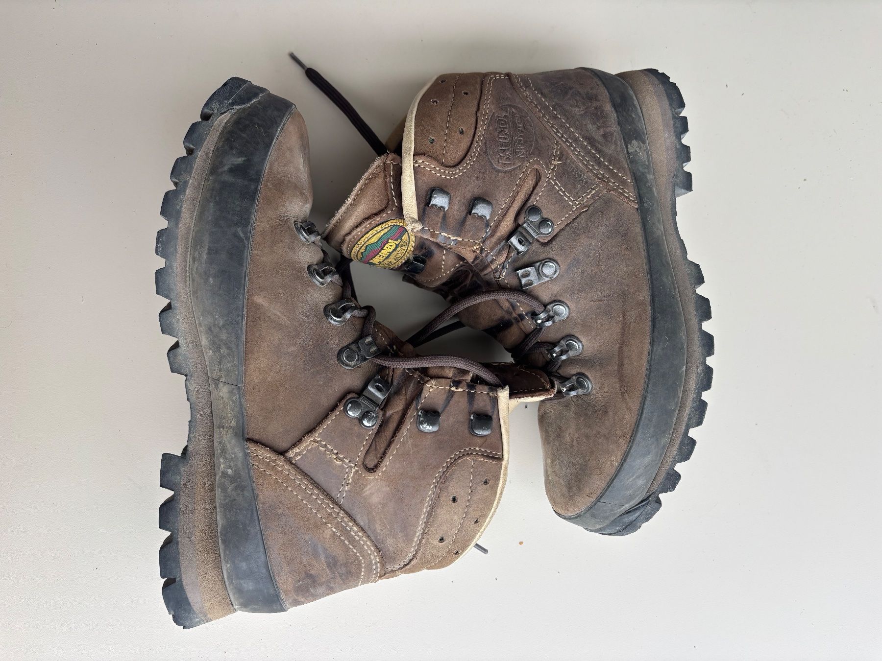 Meindl Damenschuhe: Meindl Hiking Boots Brown, Size 40 – Gebraucht aus Basel von amerzli 1