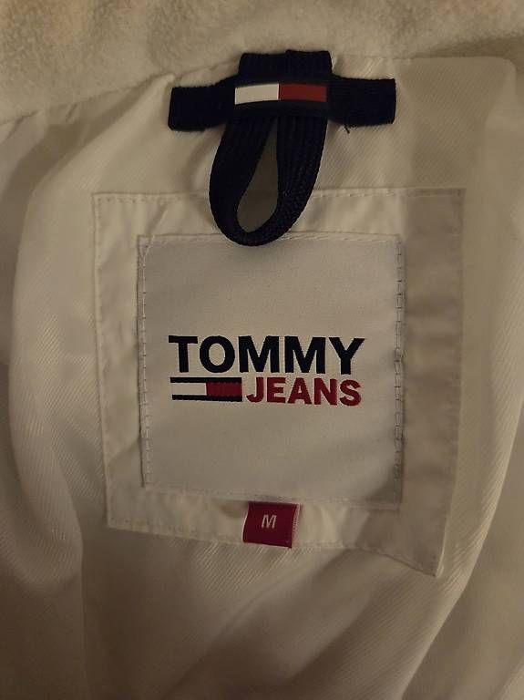 Giacche: Tommy Jeans Winterjacke – Usato da Bonstetten venduto da Paris_18 2