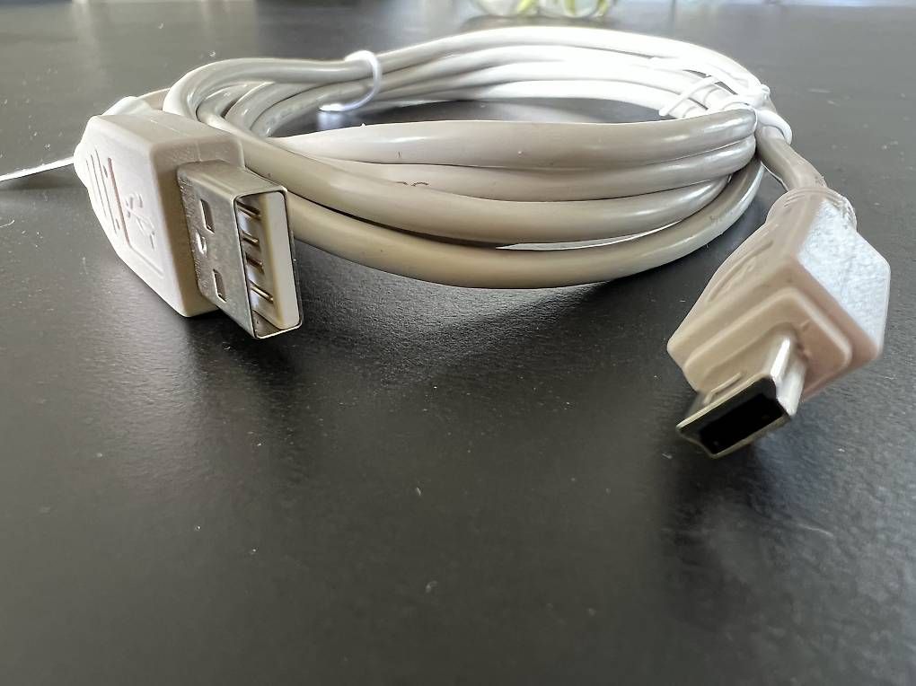 Kabel: USB 2.0 A-auf-Mini-B-Kabel – Gebraucht aus Pfaffhausen von willa02 1