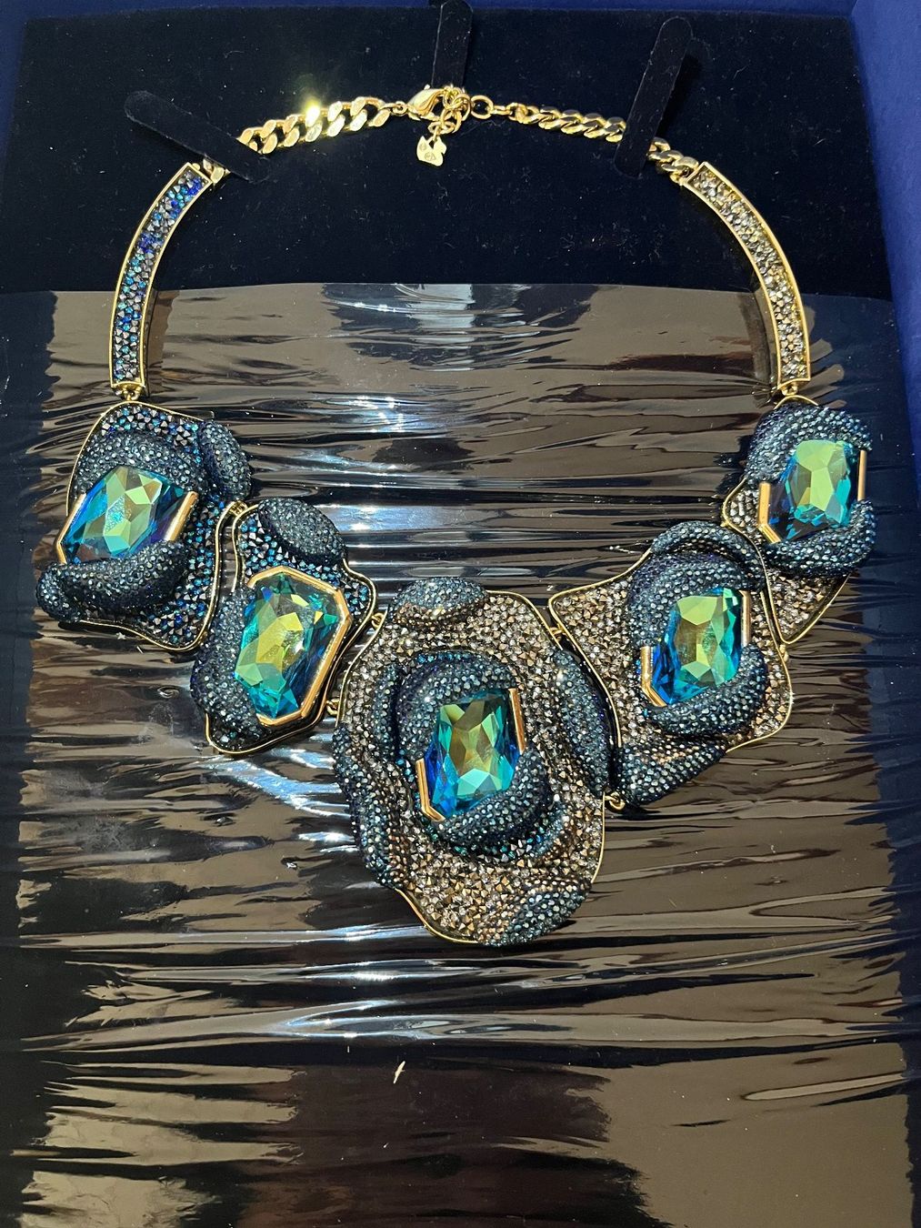 Swarovski Catenine: Swarovski Statement Kette limitiert, & original verpackt – Nuovo e nell'imballaggio originale da Kirchleerau venduto da Piroska05 1