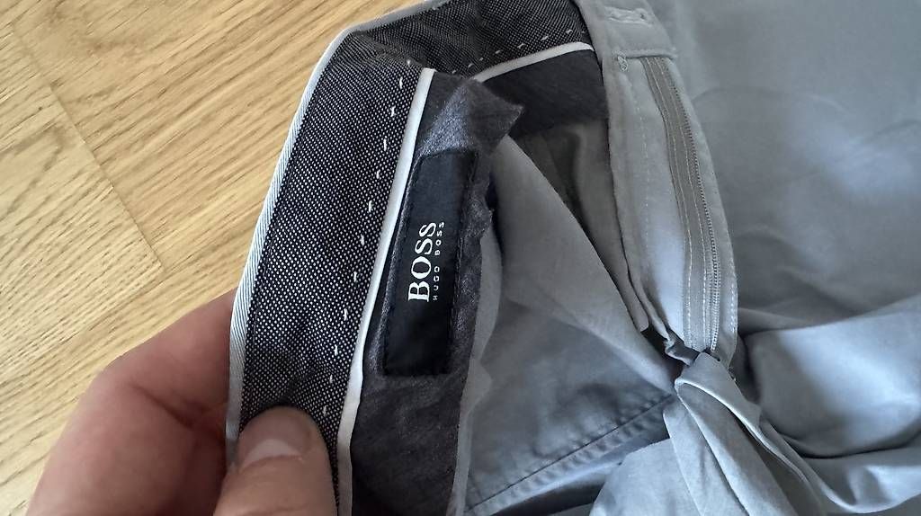 Pantaloni: Boss Chino Hose Light Grey 52 Neu – Usato da Zürich venduto da swa_gdv2 1