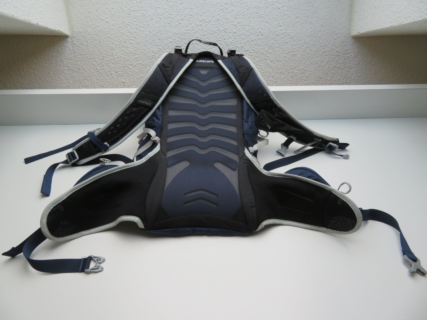 Osprey Zaini: Osprey Wanderrucksack – Nuovo (secondo la descrizione) da Zürich venduto da bikesearcher 1