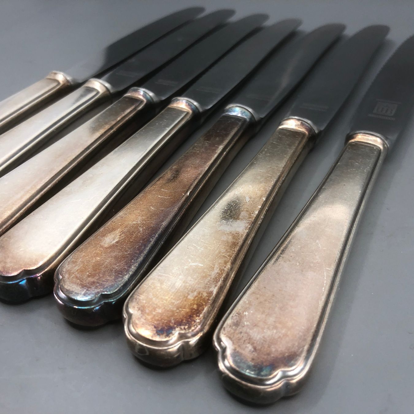Coltelli: 7 Messer versilbert Bruckmann Steakmesser – Usato da Basel venduto da Tiabeanie 3