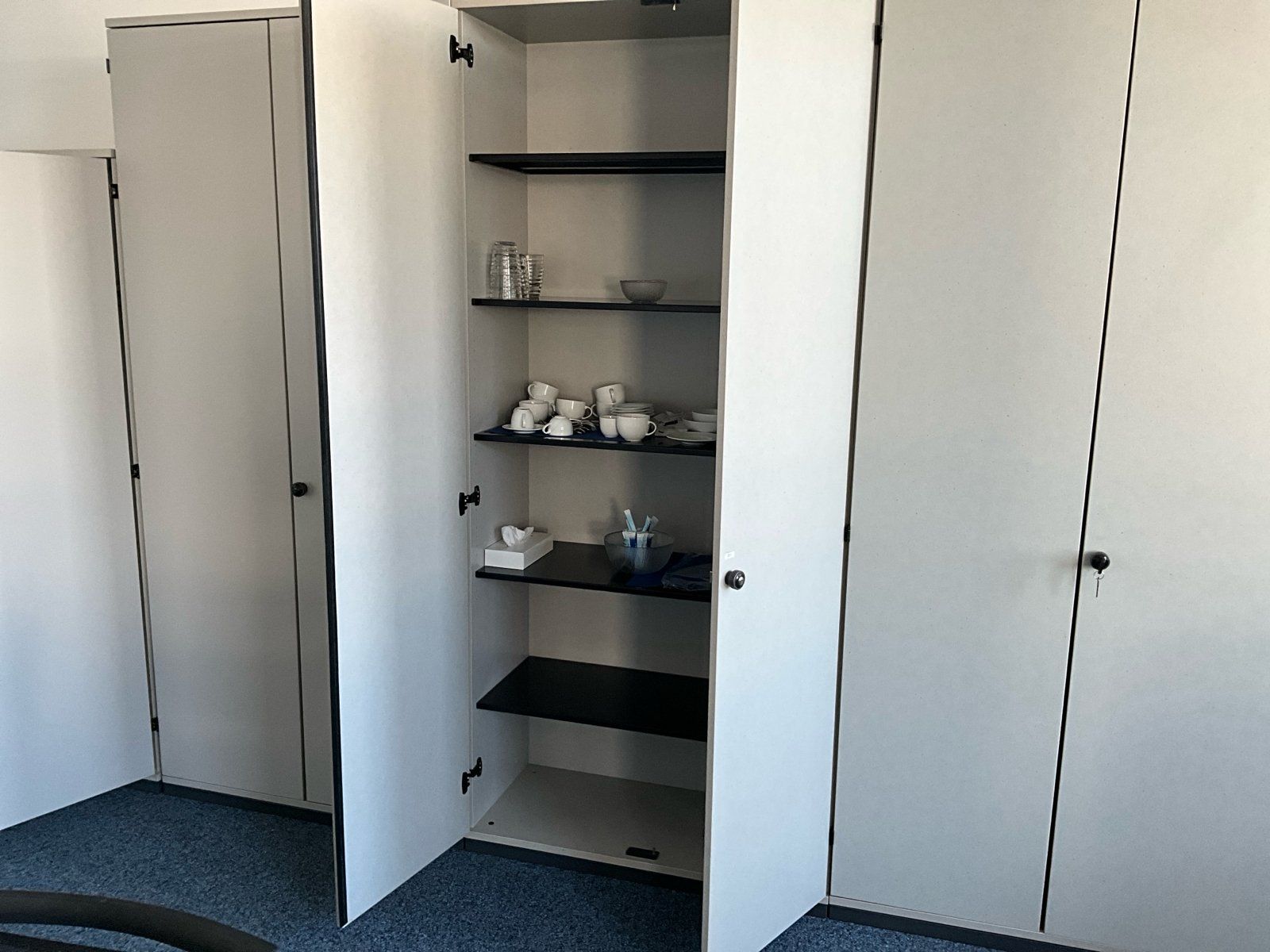 Armoires: 4 Schränke – D'occasion à Zürich par PIPM_Switzerland 3