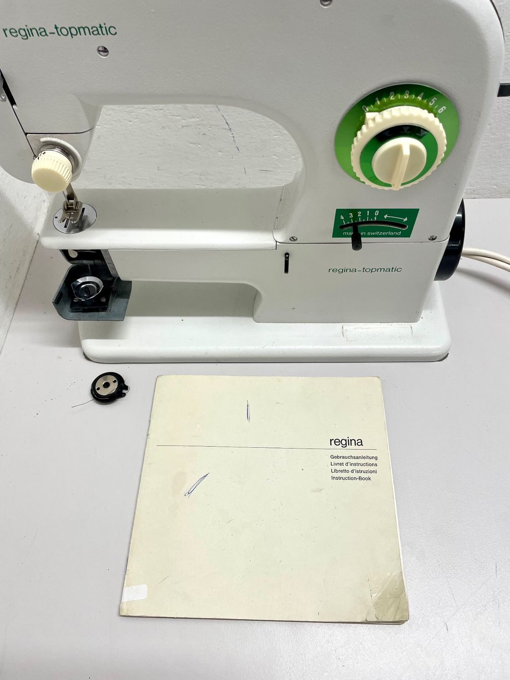 Bernina Macchine da cucire: Satrap Regina Topmatic Nähmaschine – Usato da Niederdorf venduto da LeptonAG 2
