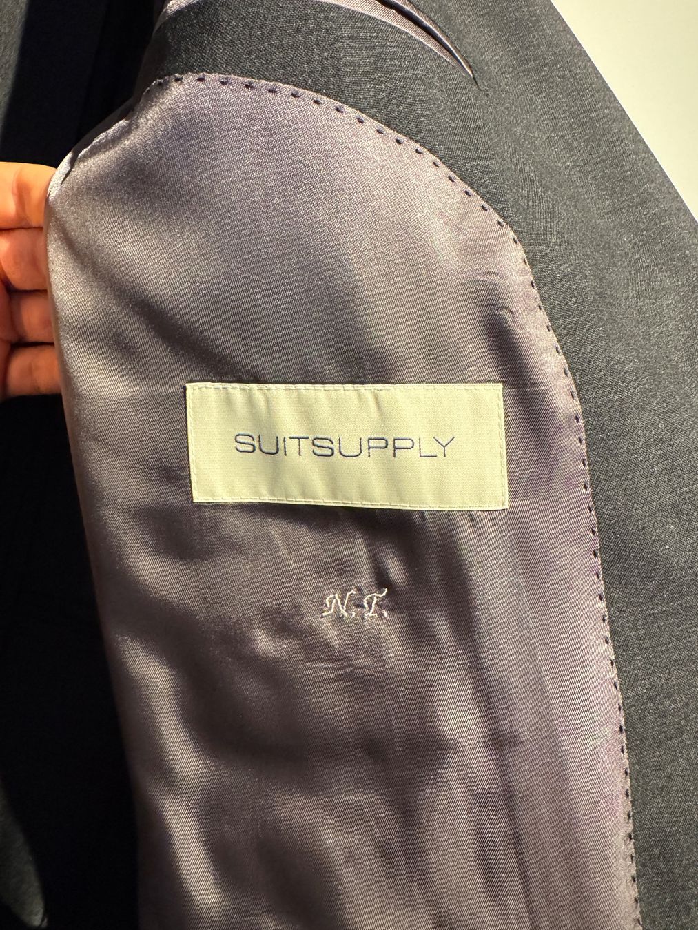 Suitsupply Completi: SUITSUPPLY ANZUG "La Spalla" GR.52/GR.50 – Nuovo (secondo la descrizione) da Thun venduto da Schuetz 1