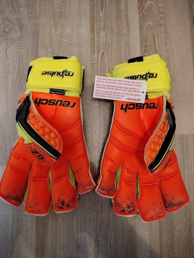 Reusch Altri accessori da uomo: Reusch Torwarthandschuhe Gr. 8.5, statt Fr. 120.-- – Nuovo e nell'imballaggio originale da Oftringen venduto da Sportivo.ch 2