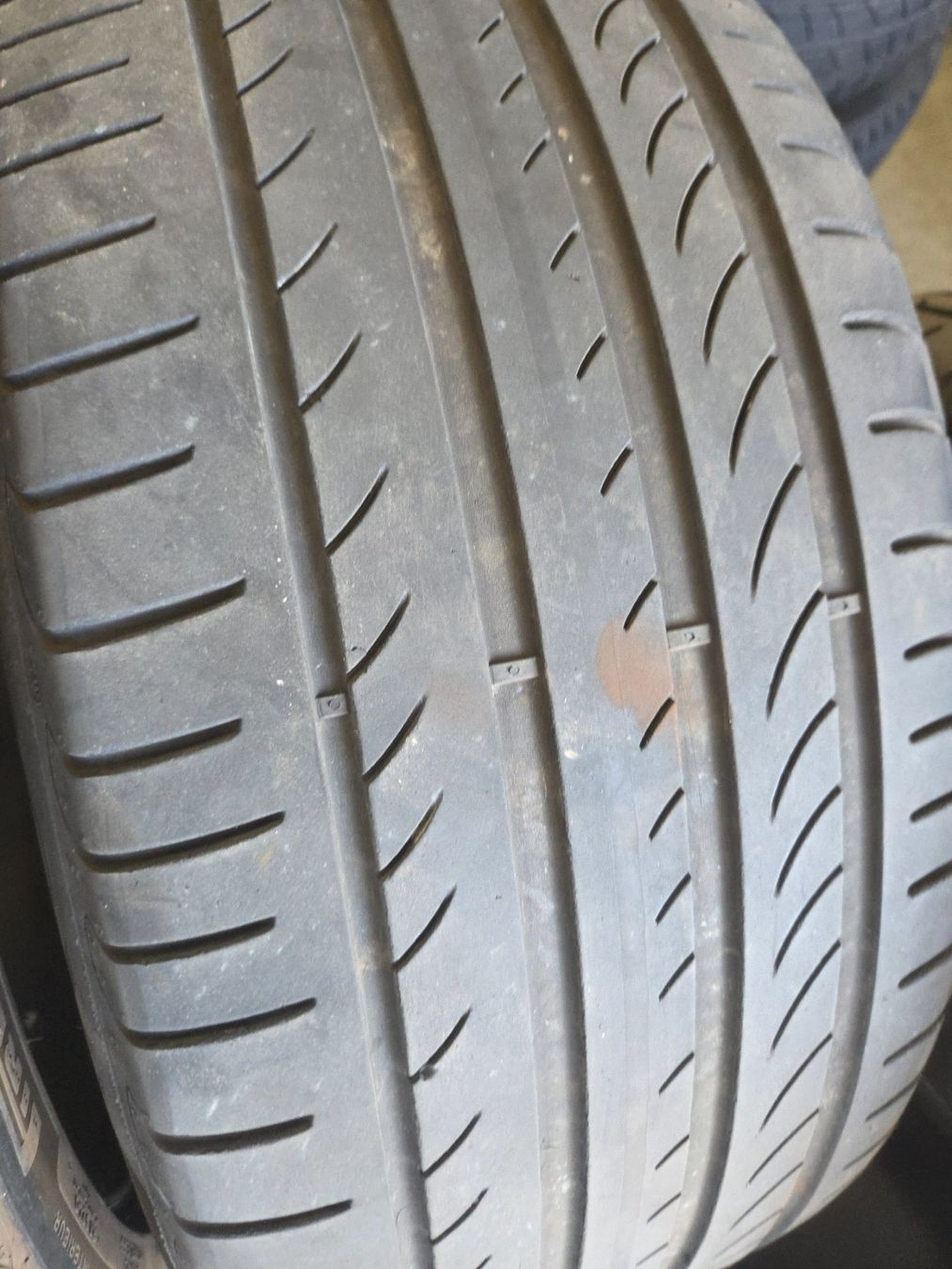 Pirelli Pneus & Kompletträder: 225 / 40 R 18  92 Y  PIRELLI – Gebraucht aus Fischbach-Göslikon von Emanuel.Bardhi 2