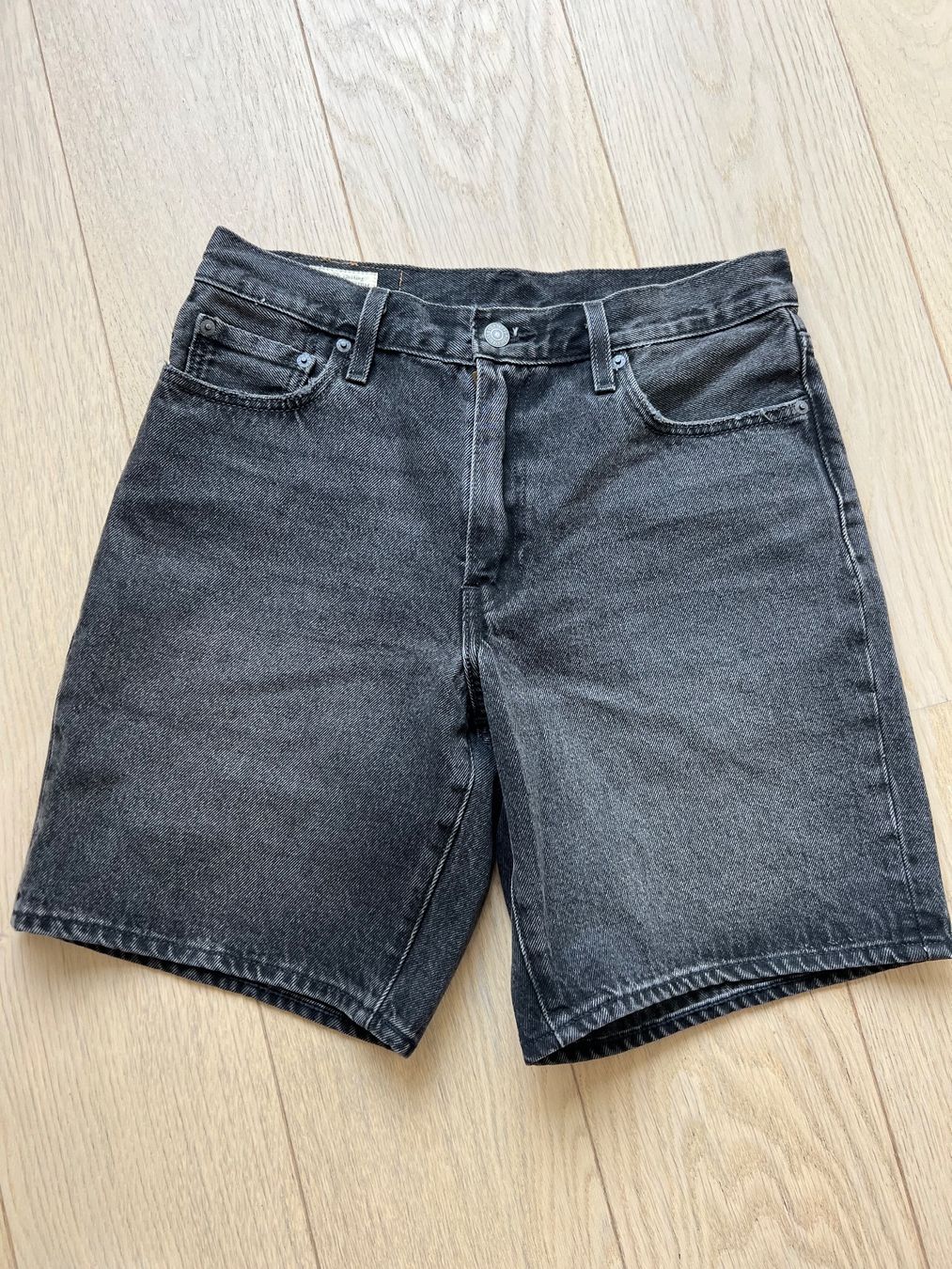 Levi's Jeans: Short Levis 468 Taille 30 – Nuovo (secondo la descrizione) da Neuchâtel venduto da jon_588l 2
