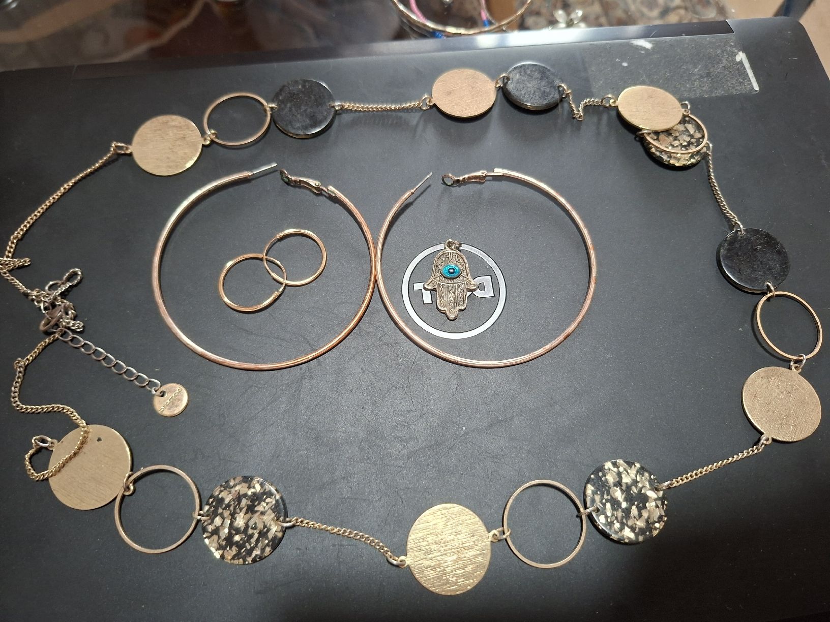 Sonstiger Schmuck: Lot bijoux divers boucles et collier  – Gebraucht aus Tannay von v1n1p00h
