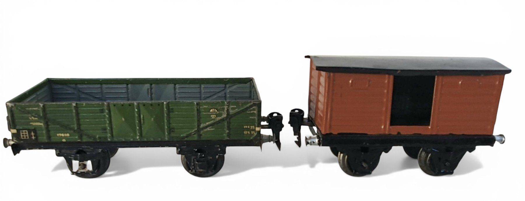 Märklin Modellini di ferrovie: 10 Märklin Spur 0 Güterwagen – Usato da Flawil venduto da JaguarXJSHE 6