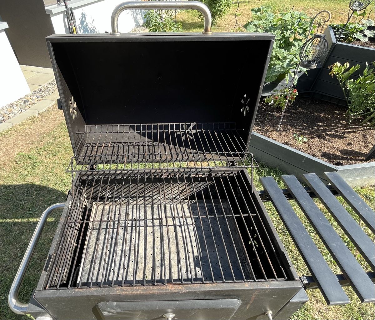 Grills: Holzkohlegrill tectake mit Thermometer und Abdeckung – Gebraucht aus Kaisten von Dashir 4